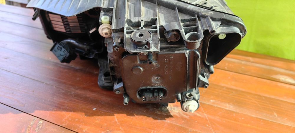 Фар за VW Touareg III / ВФ Туарег 3