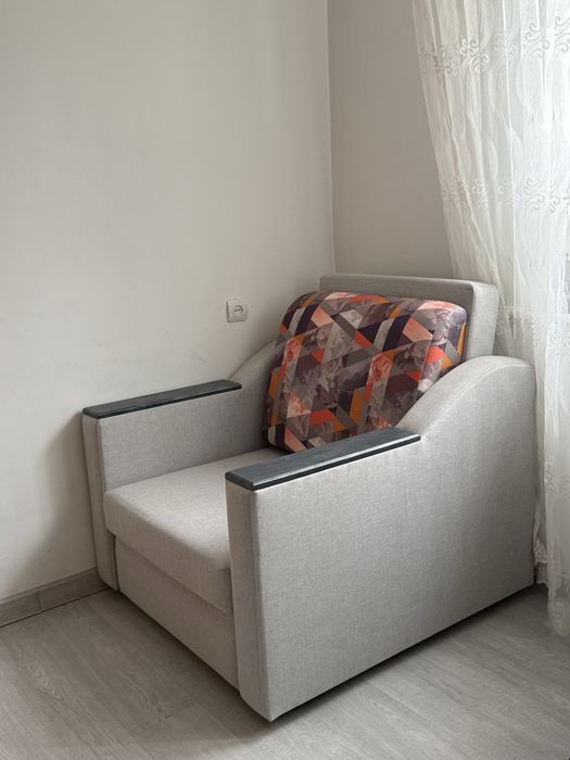 Кресло-кровать продается