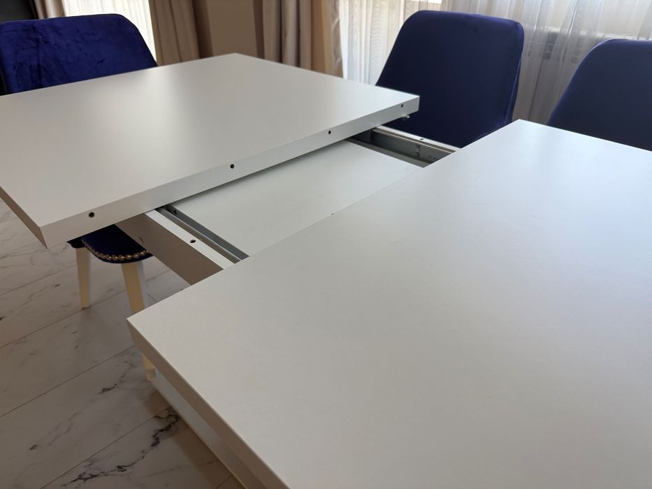 Разтегателна Маса