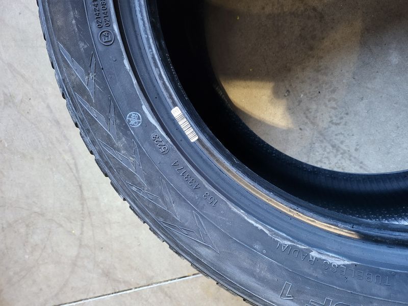 235/55/17 NOKIAN 2бр