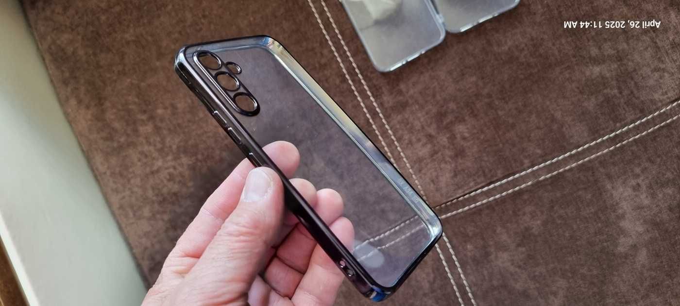 Подарявам 8 бр. нови калъфи - гръб за Samsung A34