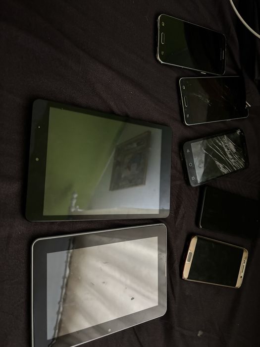 telefoane si tablete de piese