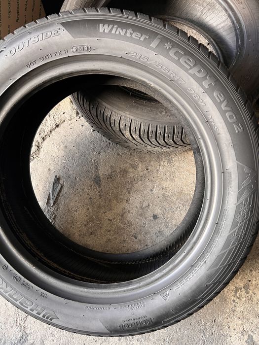 4 anvelope iarna 215/55/17 , Hankook !