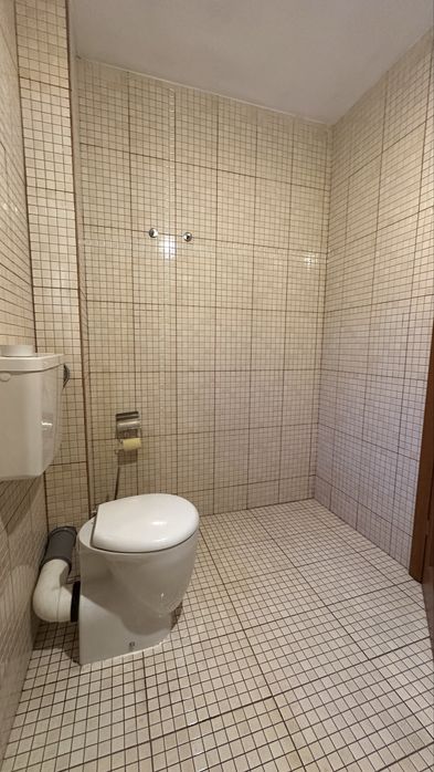 Vand oglinda si Wc cu rezervor