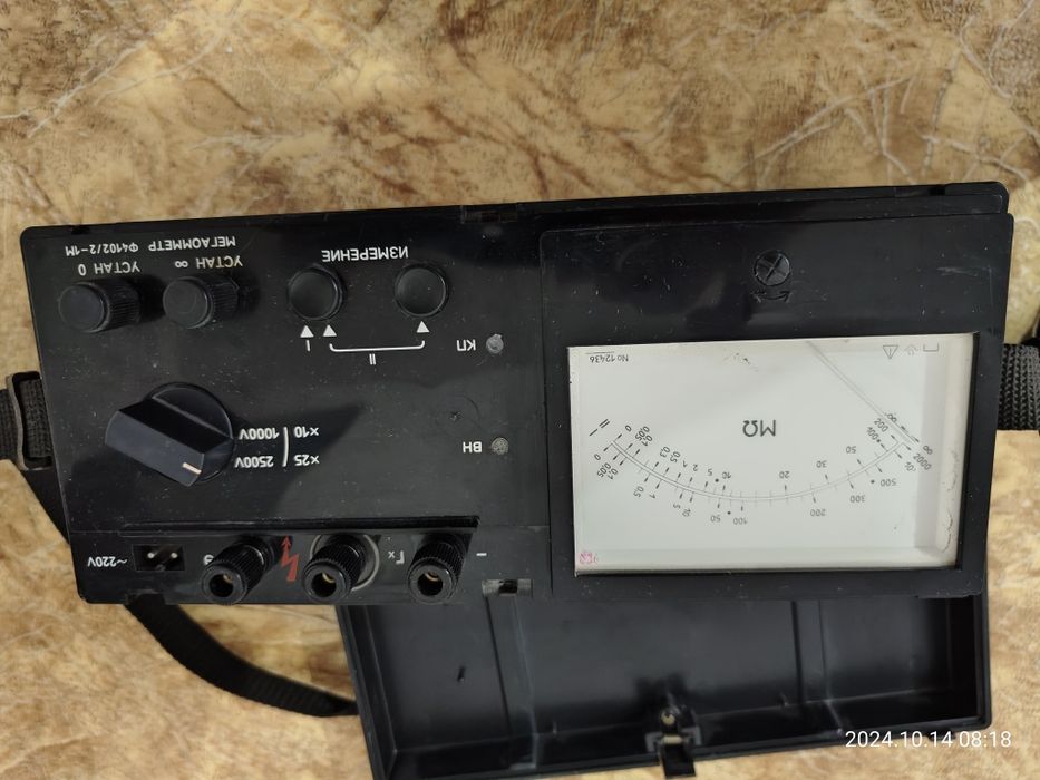 Мегаомметр Ф4102/2