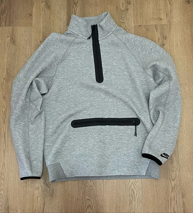 Сив блузон на Nike Tech Flecee