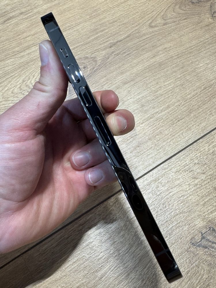 Apple iPhone 13 pro 28Gb black 92% battery