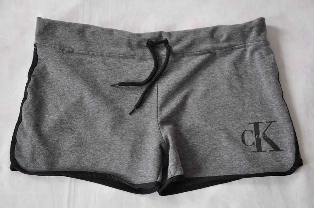 Pantalon scurt sort dama Calvin Klein / M