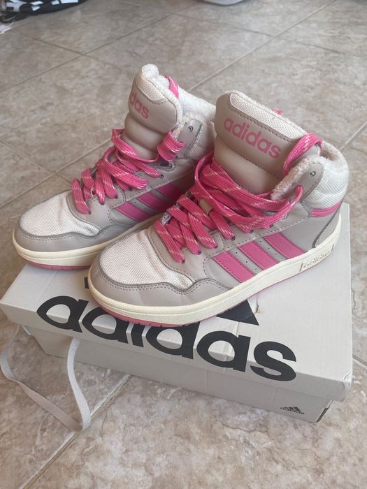 Кецове Адидас без забележка