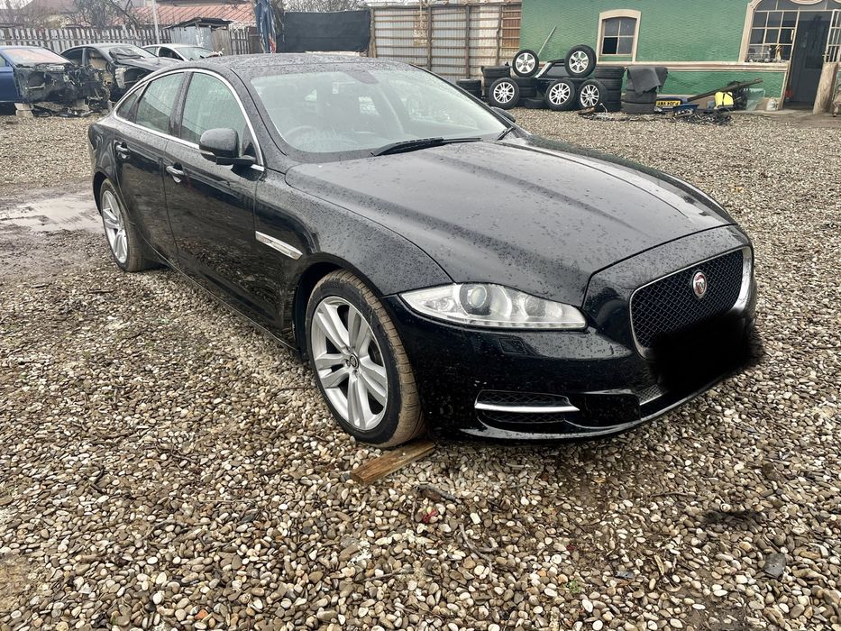 Dezmembrez jaguar xj 306DT 3.0d biturbo