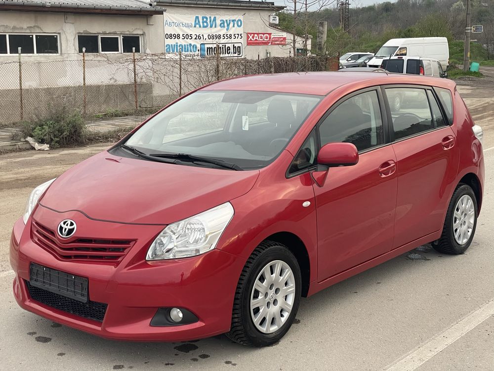 Toyota Verso 2009 2.0D4D 126к.с. 3 КЛЮЧА, КАТО НОВА