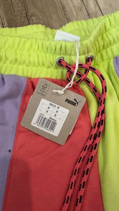 Долнище на Puma .