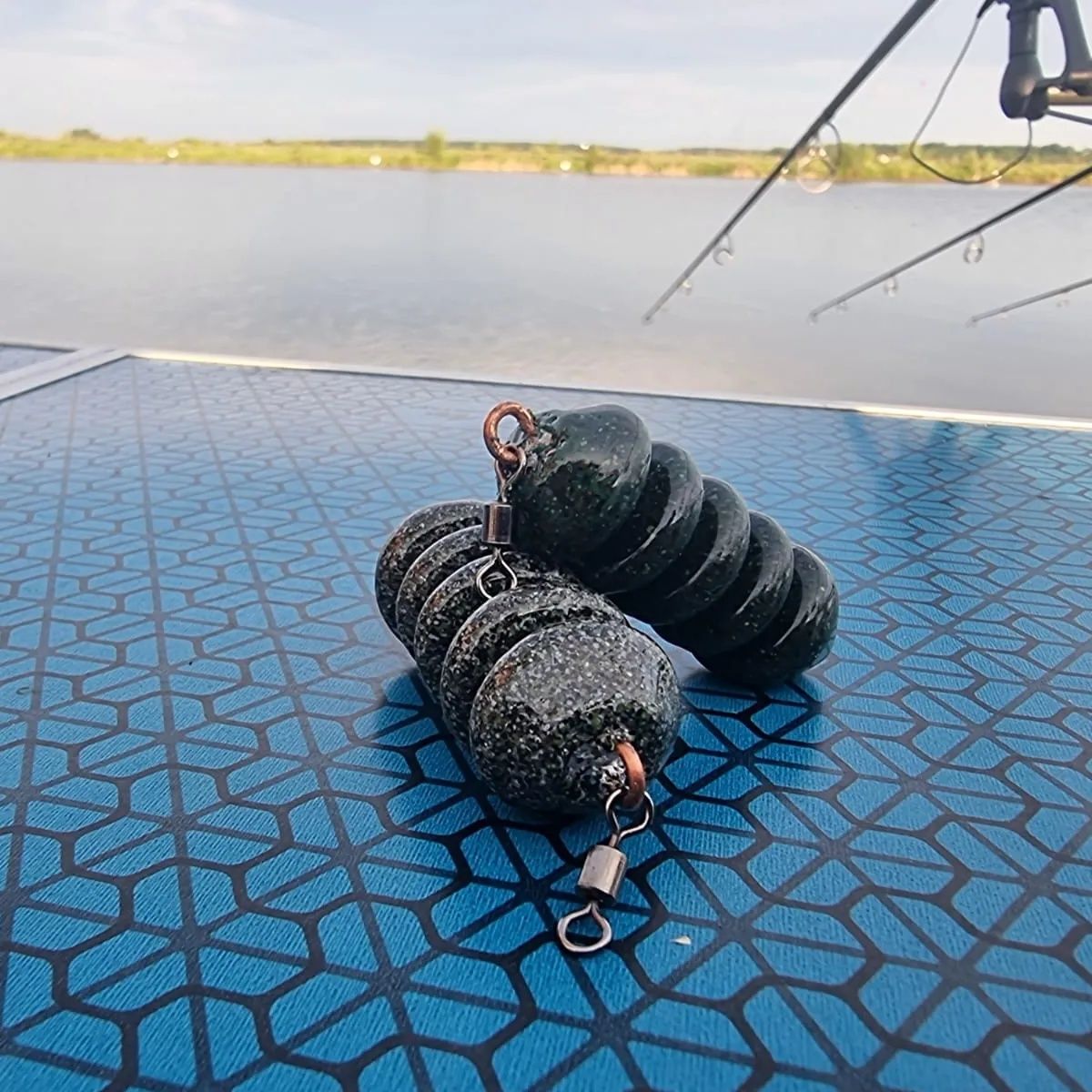 Plumb long cast pentru pescuitul la crap, model trilobat