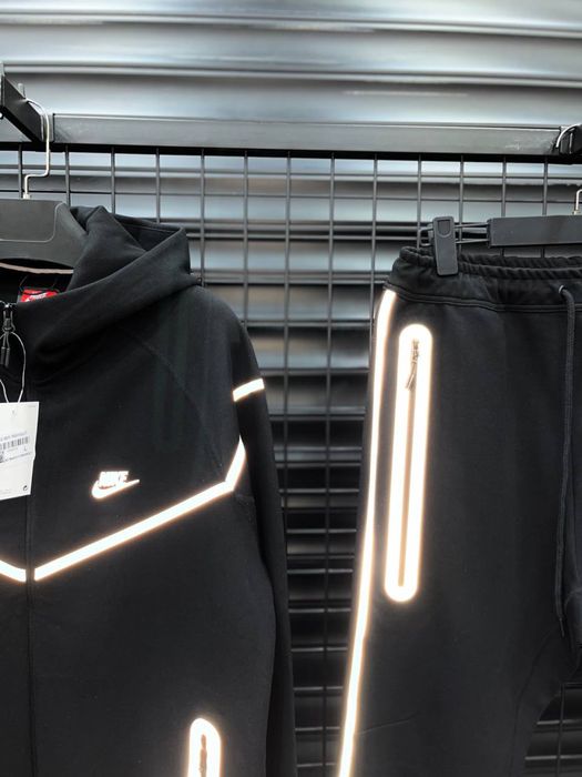 Nike Tech Fleece REFLECTIVE 2025/Рефлективен Найк Тек Флийз