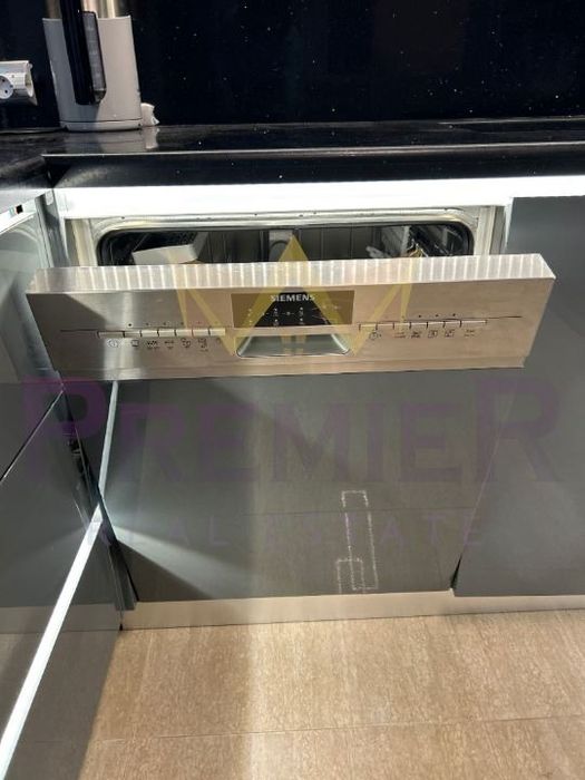 Дава се под наем Тристаен апартамент в Варна, Генералите - 106 кв.м за 1250 € - Снимка #4