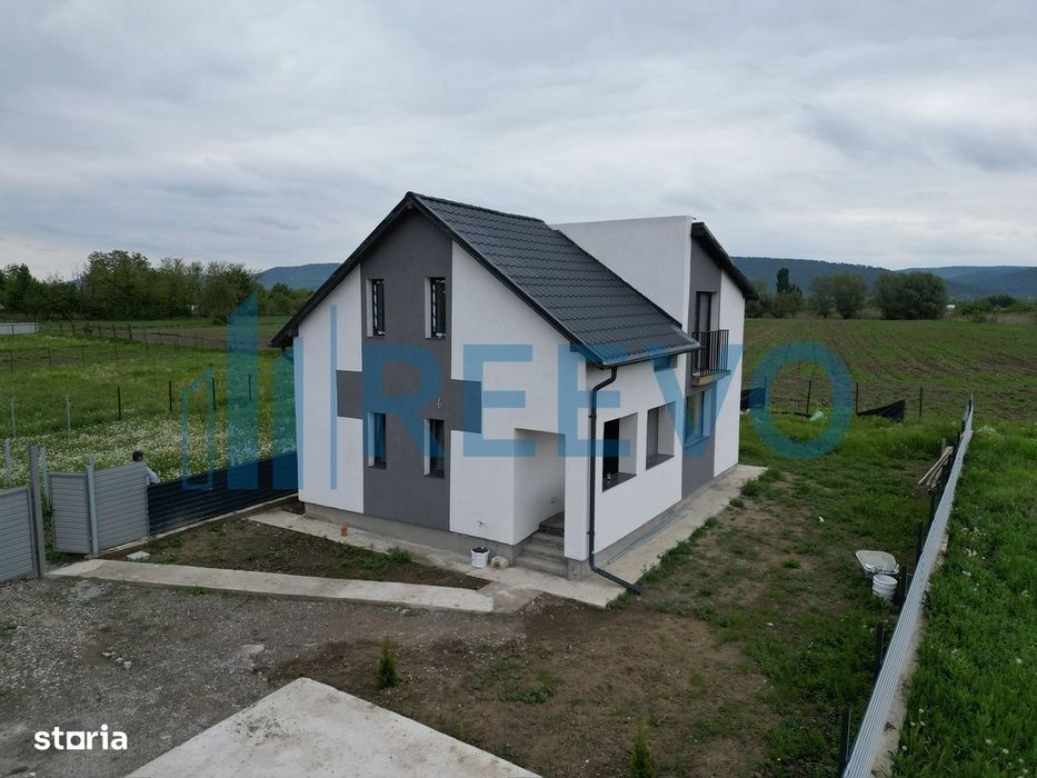 Casă/Vilă de vânzare Sat Siretu, Com. Letea Veche, Bacău