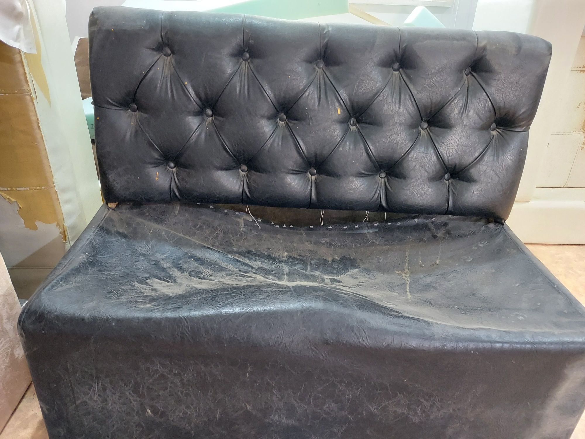 Реставрация Перетяжка Изготовление мягкой мебели диванов стульев итд