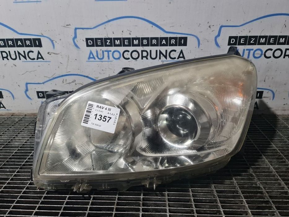 Far Stanga Toyota RAV 4 III 2006 - 2012 SUV 4 Usi (1357) Cu lupă