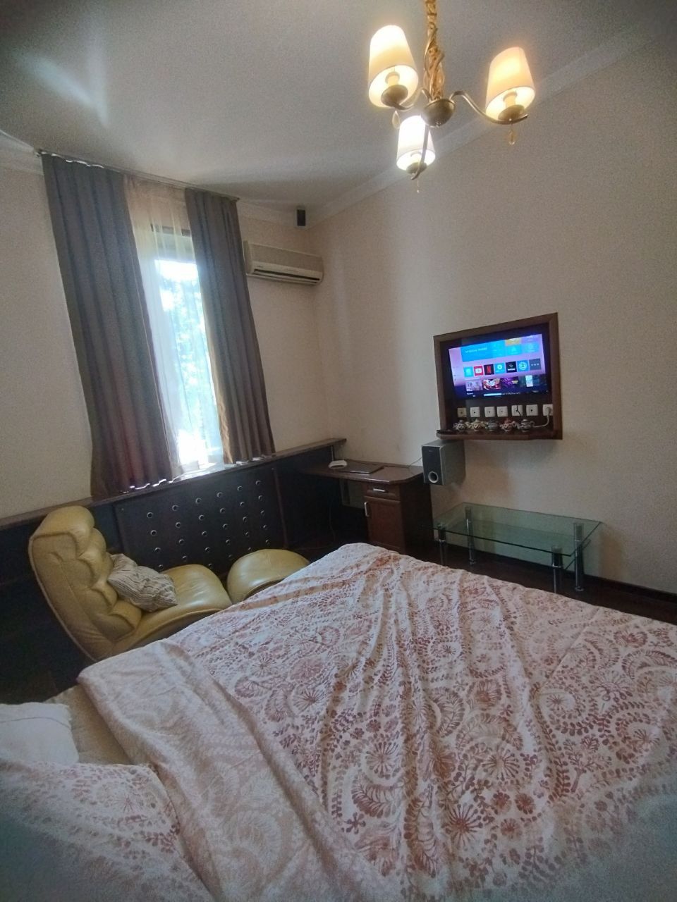 Ул.Амира Тимура 2/4/4 (600) Музей Искусств