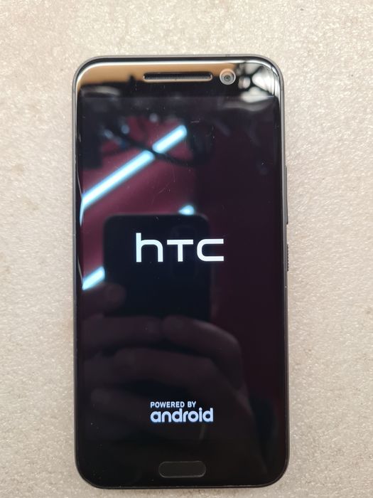 HTC 10 перфектен външен вид.