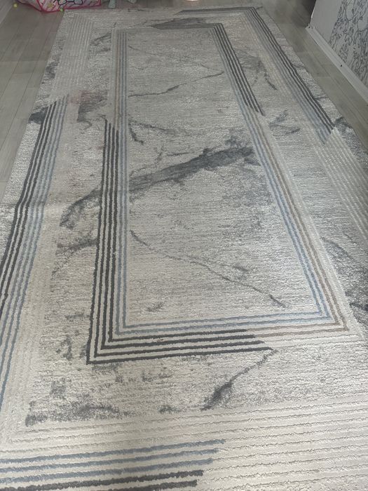 Продам ковер срочно