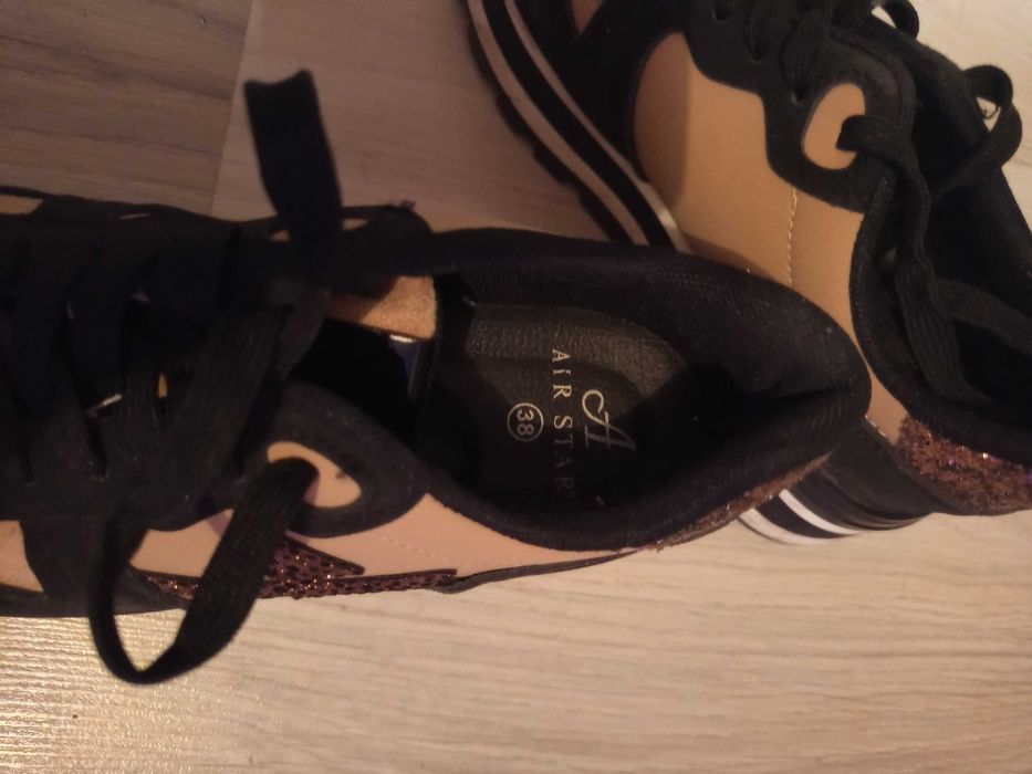 Дамски черни сникърси