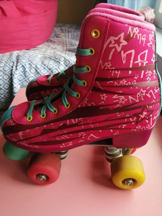 Детски ролкови кънки + протектори