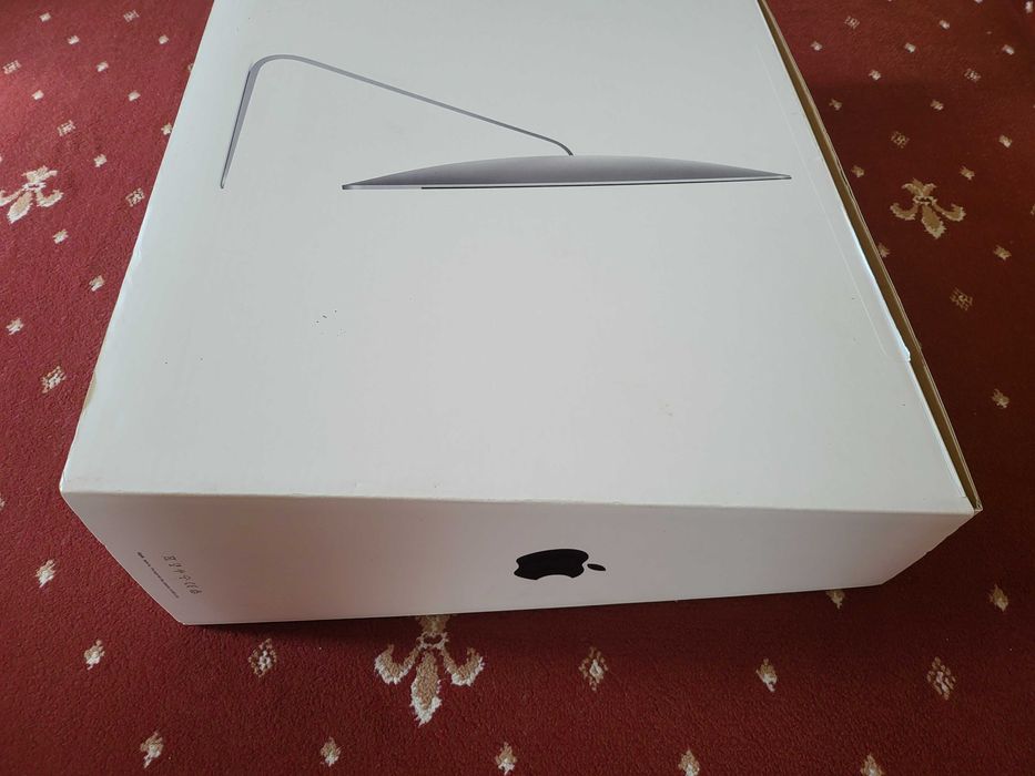 iMac impecabil 1TB ssd, display 22inch , intel i5 + tastatura si mouse