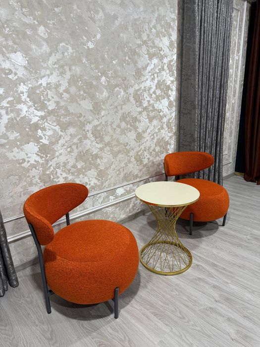 Jurnalniy stol.
﻿﻿Журнальный столик .
﻿﻿Usti akril va mdfdan yasalgan