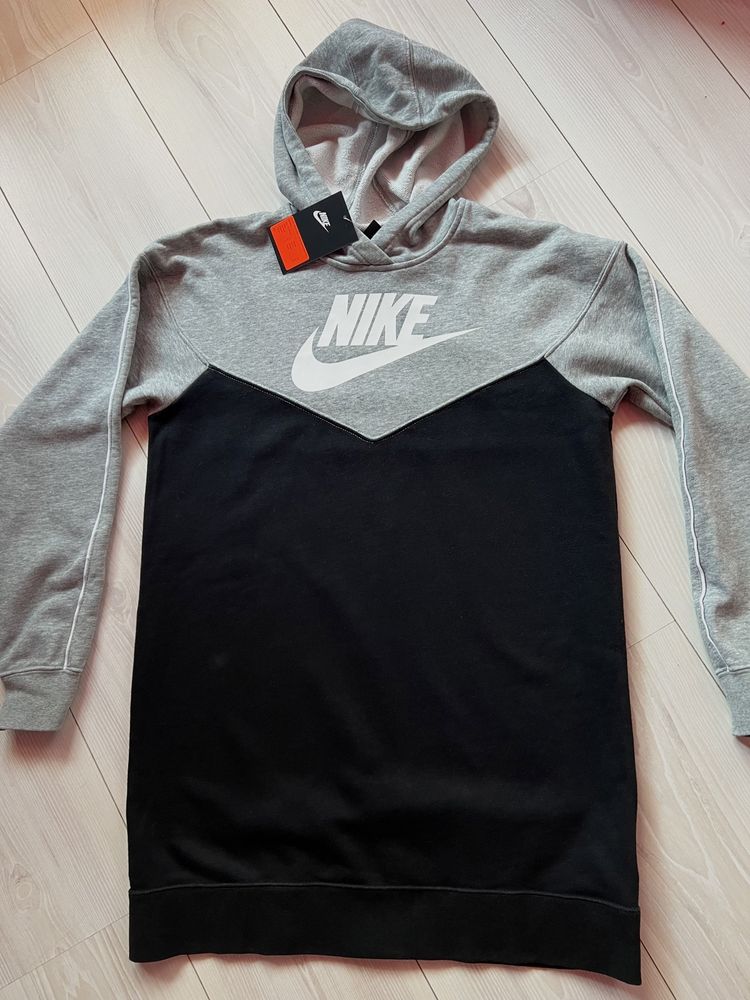 NIKE спортна рокля номер XS