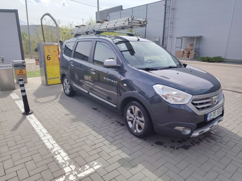 Vând sau schimb Dacia Lodgy Stepway Stepway