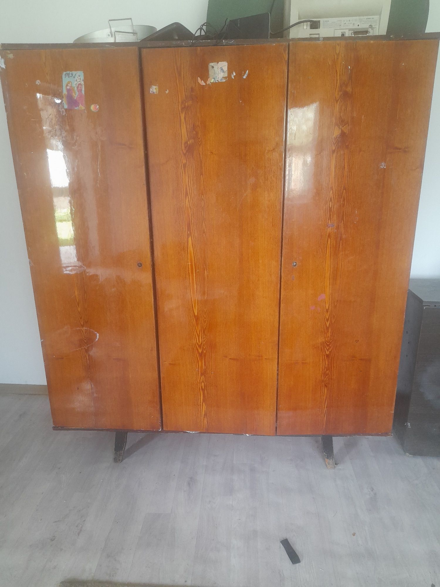 Продам шифонер советский