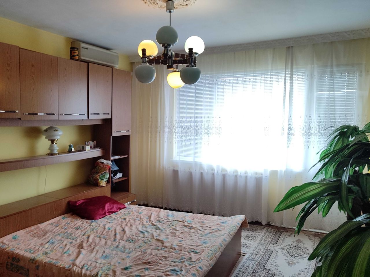 Продава се Четиристаен апартамент в Добрич, Център - 105 кв.м за 962 €/кв.м - Снимка #7