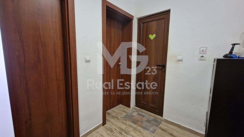 Продава се Двустаен апартамент в Пловдив, Остромила - 84 кв.м за 1310 €/кв.м - Снимка #7