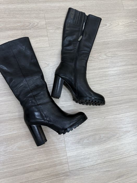 Зимние  женские сапоги Джованни