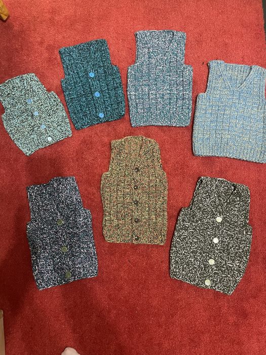 Veste, sosete din lana lucrate manual