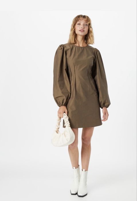 Gestuz ефектна рокля S