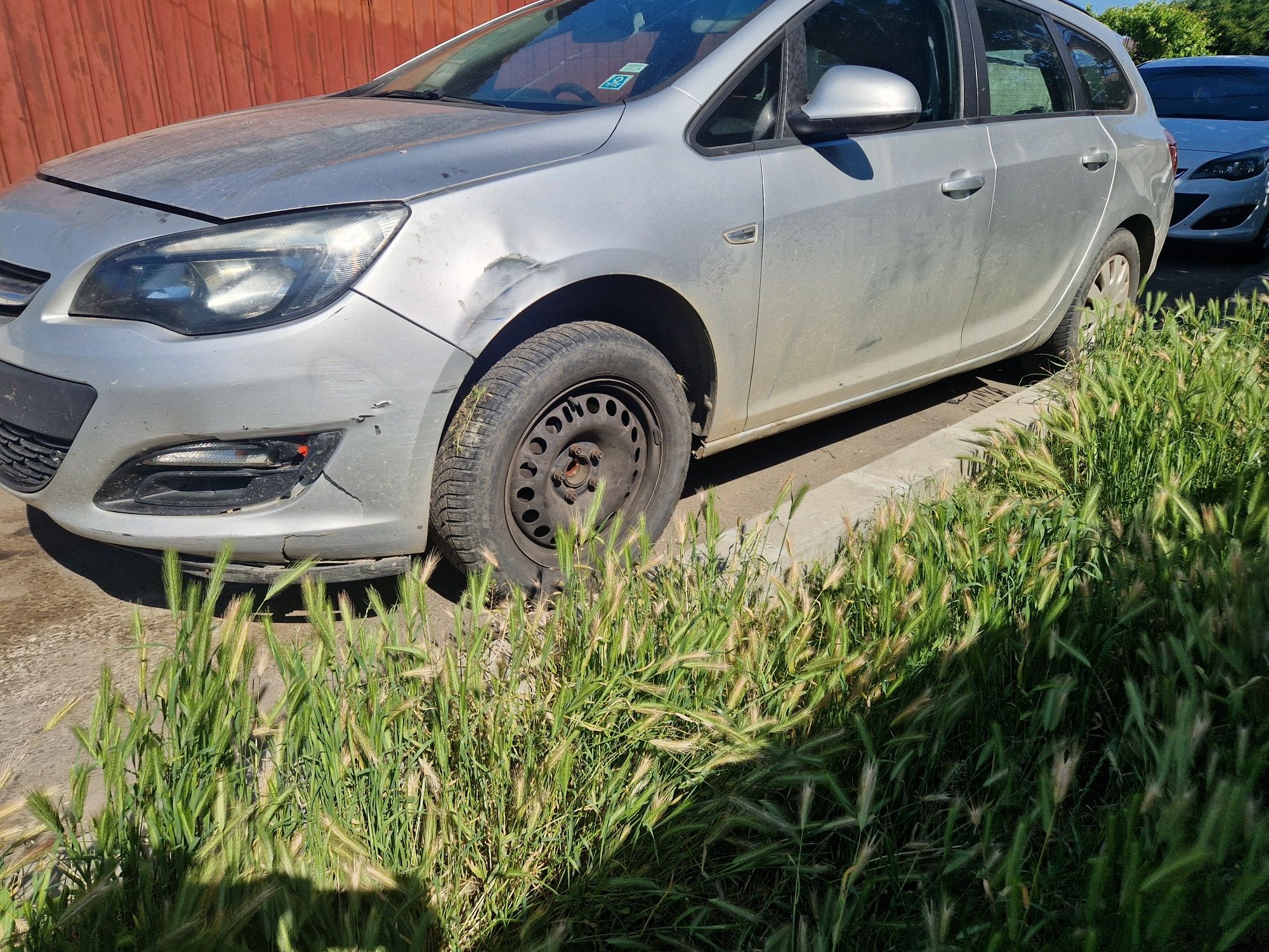 Dezmembrez astra J 1.7 DTS