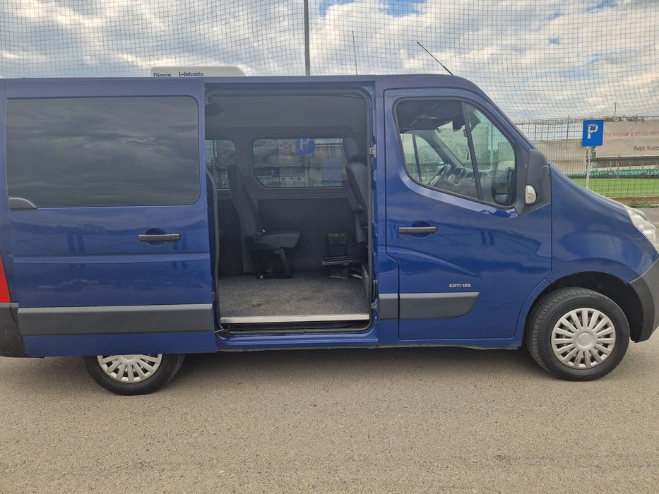 Opel Movano 2011 8+1 (adaptată persoane cu dizabilități)