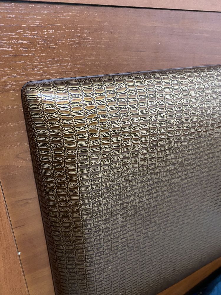 Продам двуспальную кровать 160*200см