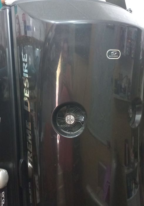 Продаю вертикальный солярий