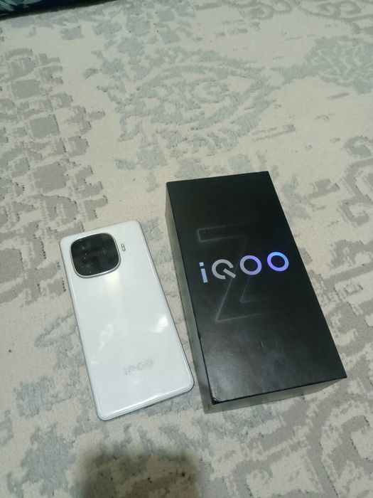Vivo IQOO Z9 Turbo