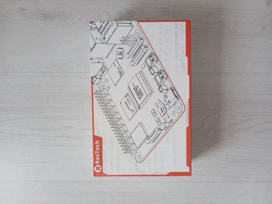 RasTech Raspberry Pi 5 Комплект с активен охладител - 8GB RAM
Описание