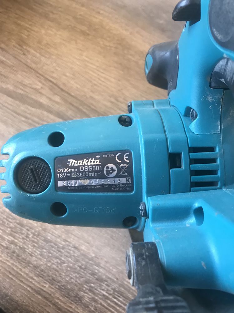 Circular Makita, original