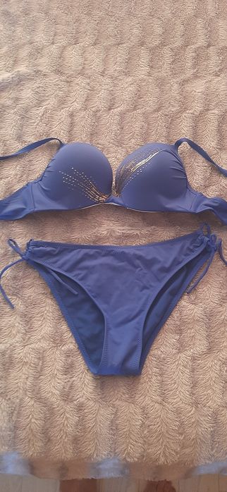 Два красивых купальника!