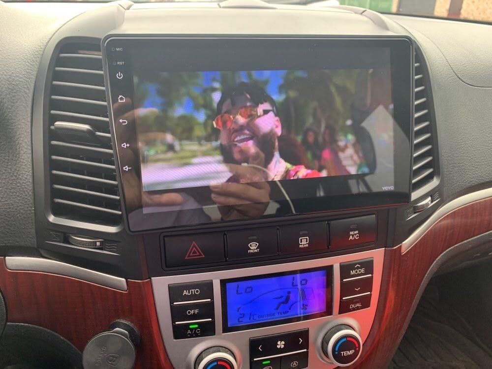 Dvd / Navigatie / Gps / dedicata Hyundai Santa Fe