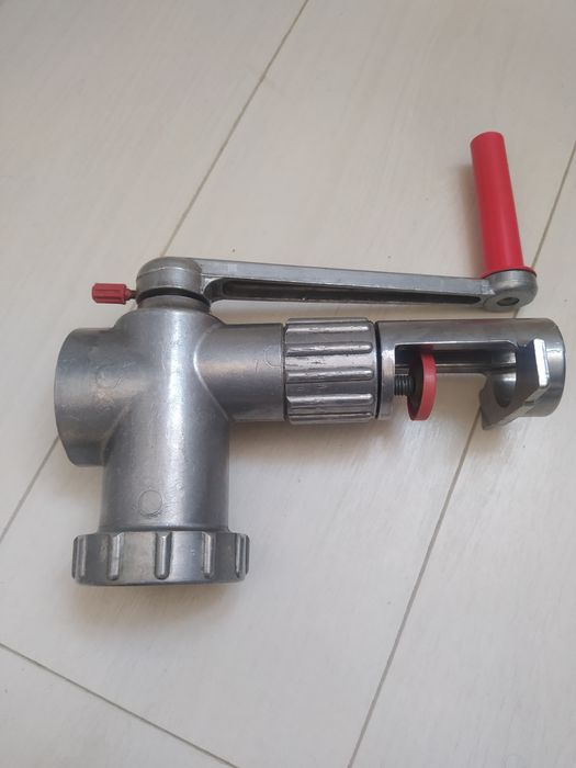 Ручная мясорубка