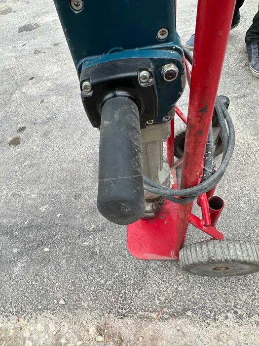 Къртач Bosch електрически шестостен, 2000 W, 62 J, GSH 27 VC