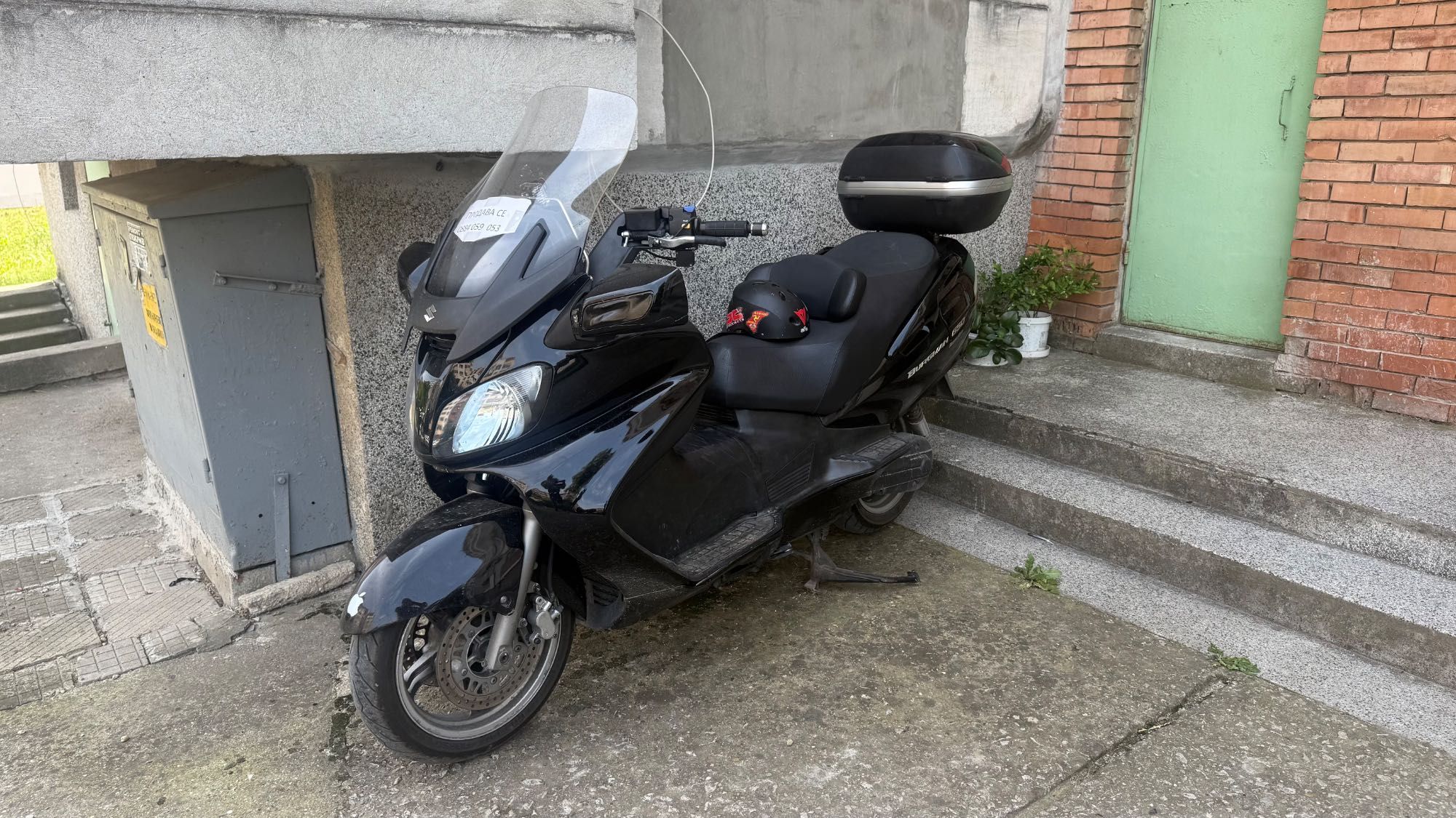 Suzuki Burgman 650
