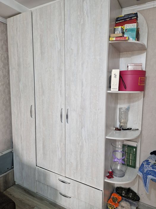 Продам шкаф для одеждый б/у